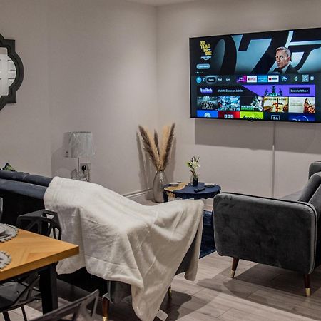 Bv Comfy Spacious 3 Bedroom House At Tatton Street Manchester Exteriér fotografie