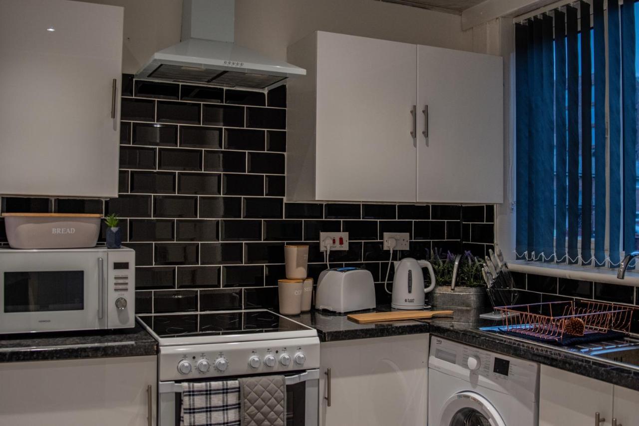 Bv Comfy Spacious 3 Bedroom House At Tatton Street Manchester Exteriér fotografie