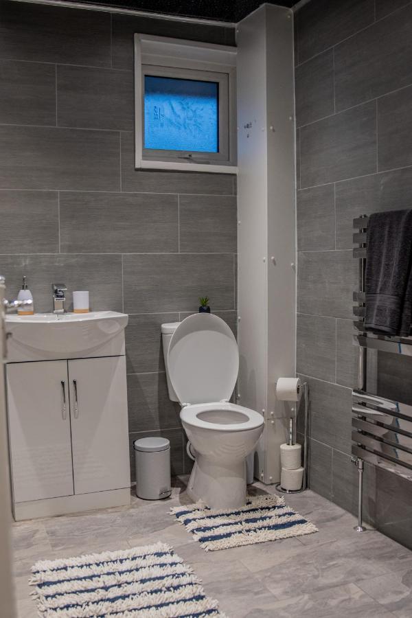 Bv Comfy Spacious 3 Bedroom House At Tatton Street Manchester Exteriér fotografie