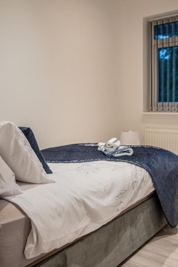 Bv Comfy Spacious 3 Bedroom House At Tatton Street Manchester Exteriér fotografie