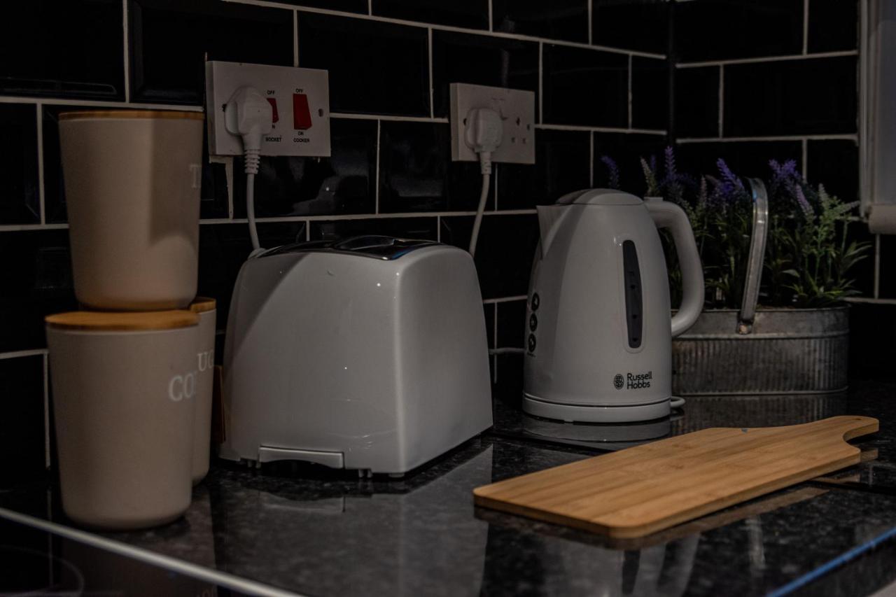 Bv Comfy Spacious 3 Bedroom House At Tatton Street Manchester Exteriér fotografie