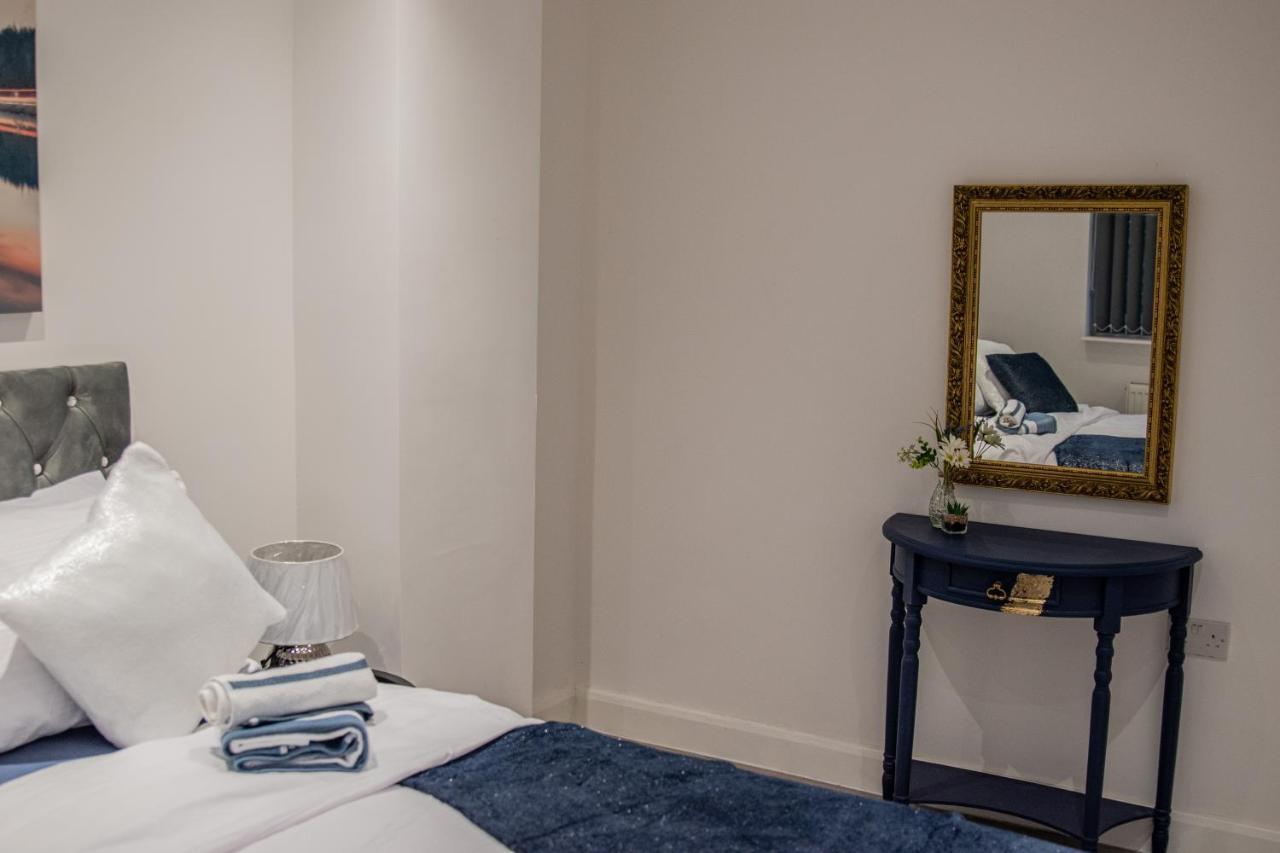 Bv Comfy Spacious 3 Bedroom House At Tatton Street Manchester Exteriér fotografie